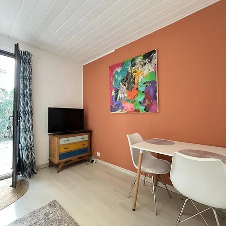 Holiday home L'explorateur -2p- Proche Airbus, Aeroport